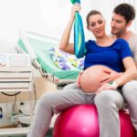 תנועות ותנוחות ללידה